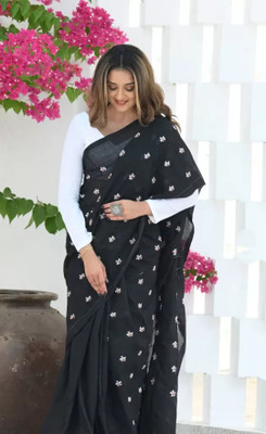 GOURISAREE Embroidered Tant Cotton Blend Saree(Black)