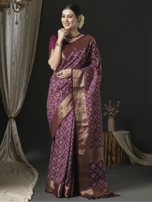 Divastri Woven Patola Silk Blend Saree(Purple)