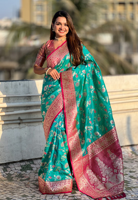 Nayanthara Trends Woven Banarasi Silk Blend Saree(Green)