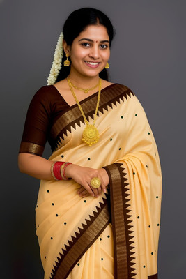 Sijileen Woven Sambalpuri Art Silk Saree(Cream)