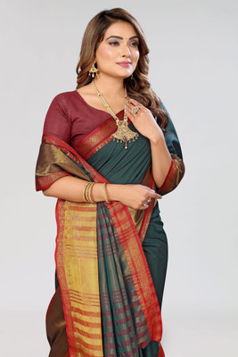 Soor Panchi Woven Banarasi Cotton Silk Saree(Dark Green)