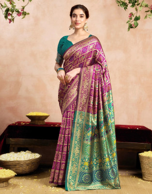 WILLMAKE Printed, Applique, Embellished, Floral Print, Woven Bollywood Jacquard, Art Silk Saree(Purple)