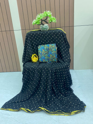 HouseOfCommon Embellished Bollywood Polyester Saree(Black)