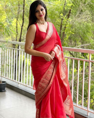 Rudr Venture Digital Print Banarasi Jacquard Saree(Gold)