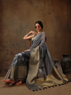 Divastri Digital Print Banarasi Silk Blend Saree(Grey, Gold)