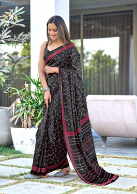 Rudra Printed Ikkat Mulmul Saree(Multicolor)