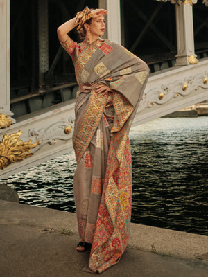 Sareemall Woven Banarasi Silk Blend Saree(Grey)