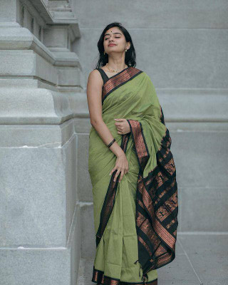 GATISHVAM TEXTILE Temple Border Banarasi Art Silk Saree(Green)