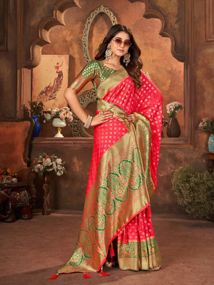 Mehrang Self Design Banarasi Silk Blend Saree(Red)