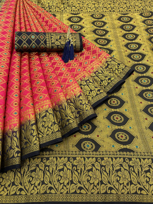 Darshita International Woven Kanjivaram Silk Blend, Pure Silk Saree(Dark Blue, Pink)