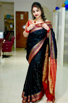 ZIMAL HANDLOOM Embroidered Sambalpuri Satin Saree(Black)