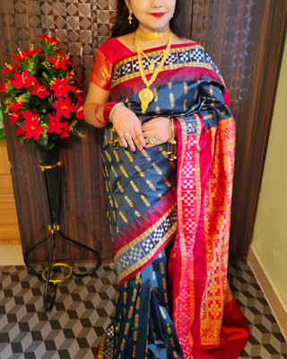 Sijileen Solid/Plain, Temple Border Sambalpuri Silk Blend Saree(Grey)