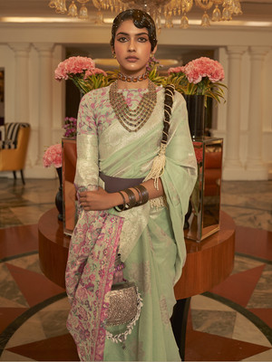 Divastri Woven Baluchari Silk Blend Saree(Light Green)