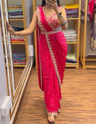 womenfasions Printed Saree with Attached Blouse Chiffon Saree(Pink)
