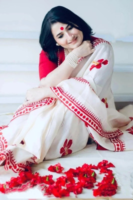 Amita Collections Printed Bollywood Cotton Blend Saree(White)