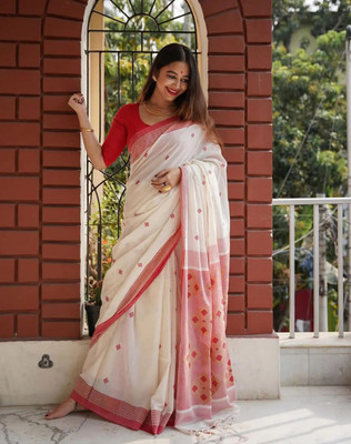 Divastri Woven Banarasi Silk Blend Saree(White)