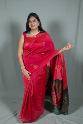 SnehaFashion Creation Striped Banarasi Silk Blend Saree(Red, Black)