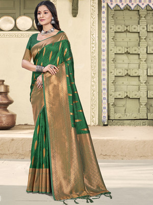 Divastri Woven Kanjivaram Silk Blend Saree(Green)