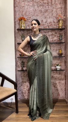 Bansari Textiles Self Design Bollywood Cotton Jute, Silk Blend Saree(Green)