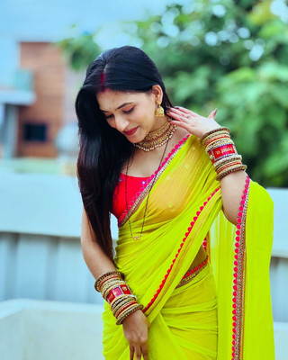 Aquiliq Embroidered Bollywood Georgette Saree(Pink, Green)