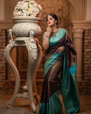 HouseOfCommon Striped Banarasi Art Silk Saree(Multicolor)
