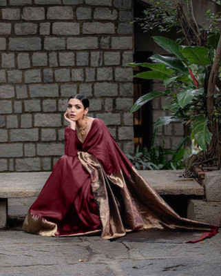 YASHIKA Printed, Self Design Banarasi Cotton Silk, Jacquard Saree(Maroon)