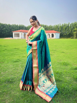 SGF11 Self Design Handloom Silk Blend Saree(Green)