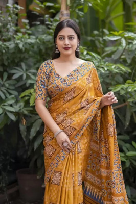 J6 Designers Printed Patola Silk Blend Saree(Multicolor)