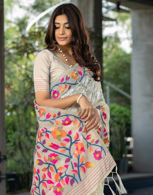 Satrani Woven, Self Design, Embellished Handloom Pure Cotton Saree(Cream, White)