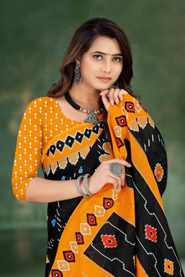 VIYANE ENTERPRISE Printed Ikkat Pure Cotton Saree(Yellow, Black)