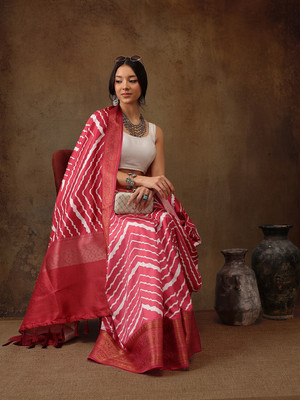Divastri Printed Banarasi Art Silk Saree(Red)
