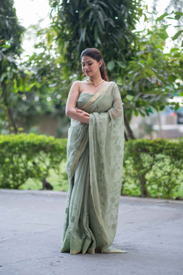The Raksha Store Solid/Plain Daily Wear Cotton Blend Saree(Green)