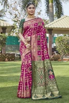looknchoice Woven Banarasi Silk Blend Saree(Pink)