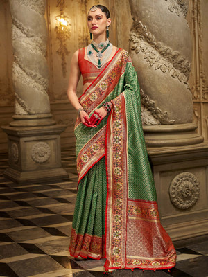 ANOUK Woven Kanjivaram Silk Blend Saree(Green)