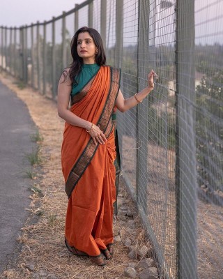 NIYAMI Woven, Self Design, Floral Print Banarasi Pure Silk, Art Silk Saree(Orange)