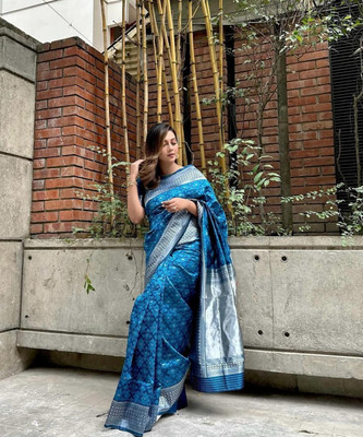 HouseOfCommon Striped Banarasi Pure Silk Saree(Blue)