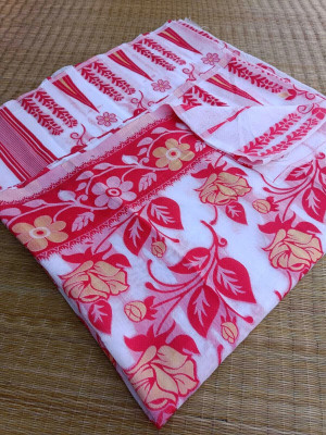 Dristikone Woven Jamdani Cotton Blend Saree(White, Red)