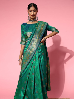 ANOUK Woven Banarasi Silk Blend Saree(Dark Green)