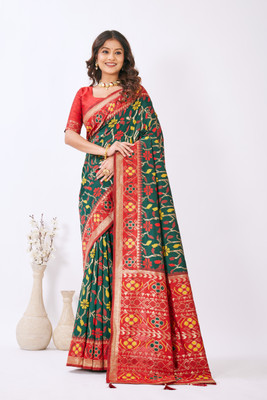 Heirlooms Floral Print, Printed, Woven Banarasi Pure Silk Saree(Green, Red)