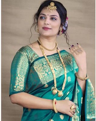 Nirvaan Woven, Printed, Self Design Banarasi Cotton Silk, Jacquard Saree(Blue, Green)