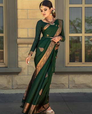 Bansari Textiles Self Design, Embellished Kanjivaram Cotton Blend, Jacquard Saree(Dark Green)