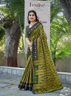 Divastri Printed Daily Wear Cotton Blend Saree(Green)