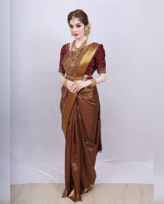 Apnisha Self Design Kanjivaram Silk Blend Saree(Maroon)