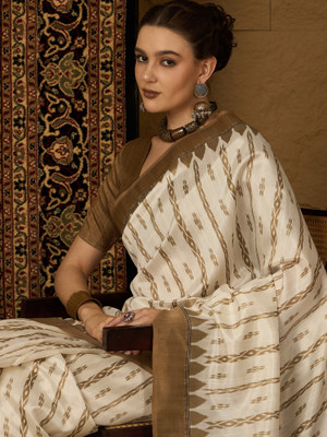 Sareemall Printed Ikkat Silk Blend Saree(Beige)