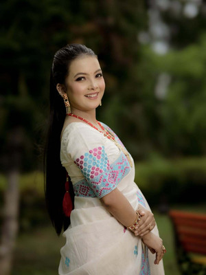 Sheden Lopez Creation Woven Mekhela Chador Cotton Blend Saree(White)