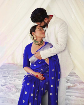 Sundaramtextile Embroidered Banarasi Handloom Satin Saree(Blue)