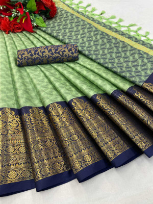 Radhe designer Self Design Kanjivaram Silk Blend, Cotton Silk Saree(Light Green)