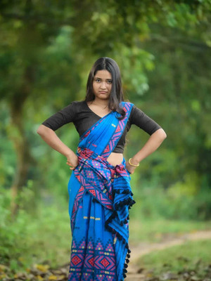 Divine Fabrics Woven Mekhela Chador Cotton Blend Saree(Multicolor)