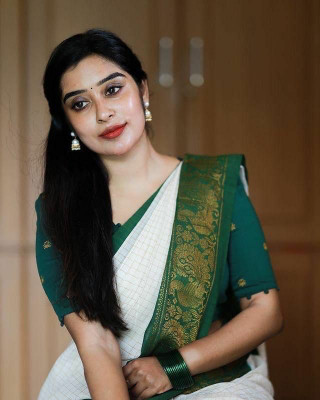 GATISHVAM TEXTILE Self Design Banarasi Art Silk Saree(White)