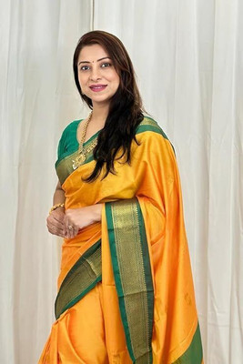 HouseOfCommon Temple Border Bollywood Cotton Silk Saree(Multicolor)